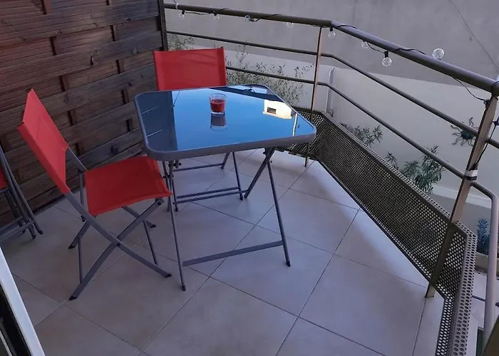 T2 Cosy Avec Terrasse & Parking A 2 Pas Du Port