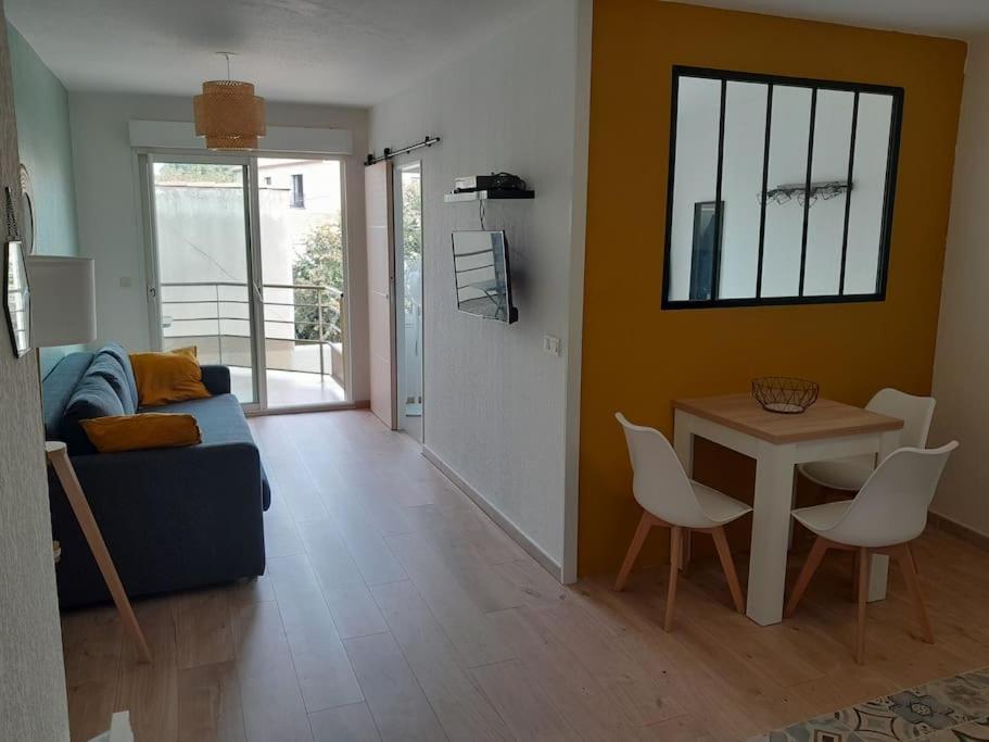 Proche Du Port Apartamento