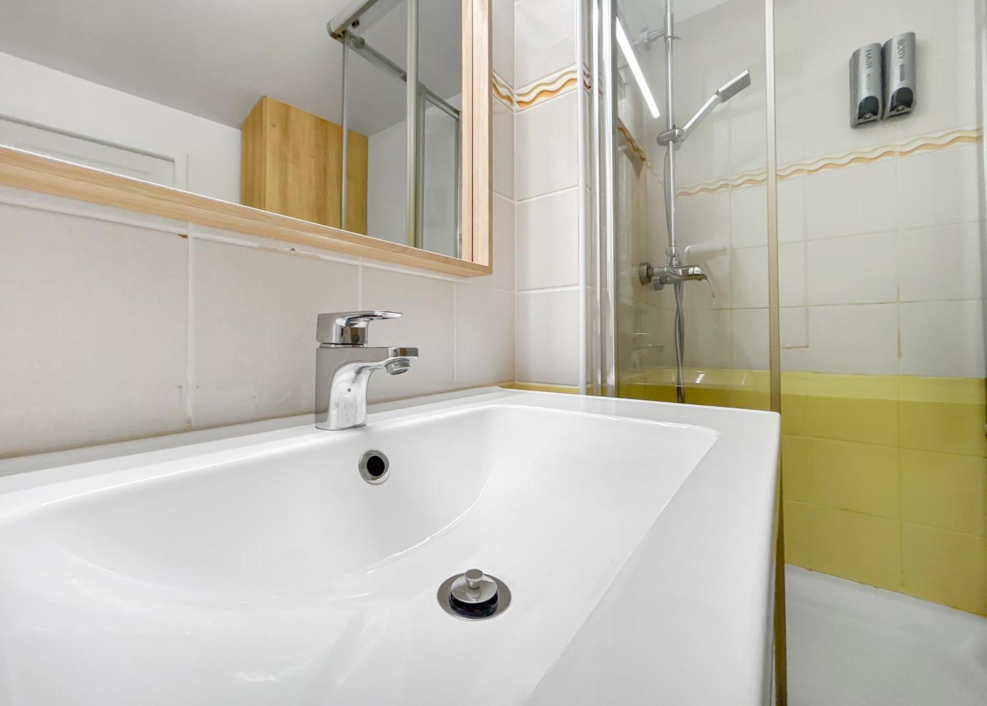 Appartement T2 Cosy Avec Terrasse & Parking A 2 Pas Du Port
