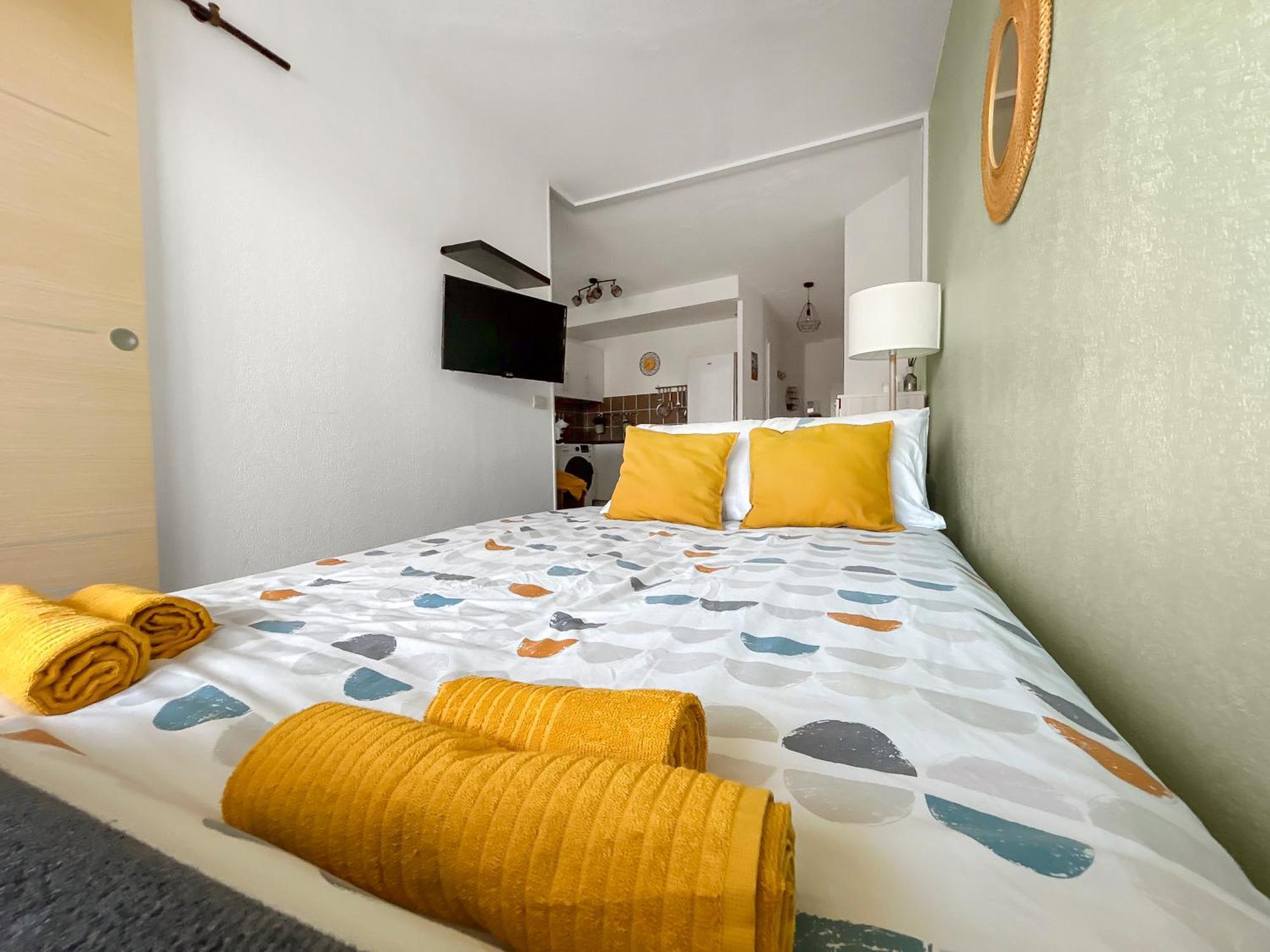 T2 Cosy Avec Terrasse & Parking A 2 Pas Du Port *